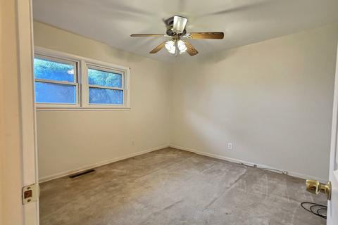 1622 May Dr, Johnsburg, IL 60051 photo 9