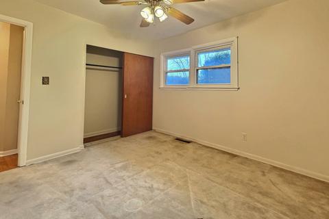 1622 May Dr, Johnsburg, IL 60051 photo 11