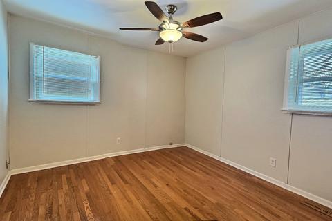 1622 May Dr, Johnsburg, IL 60051 photo 8