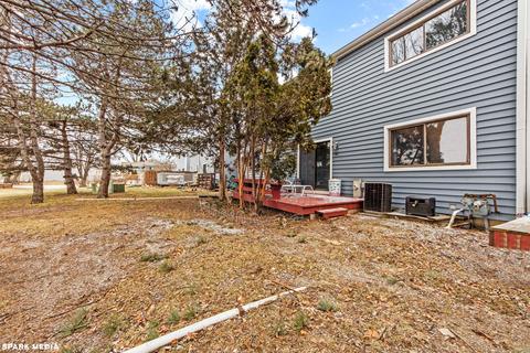 490 Rustic Dr, Wheeling, IL 60090 photo 21