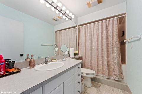 490 Rustic Dr, Wheeling, IL 60090 photo 13