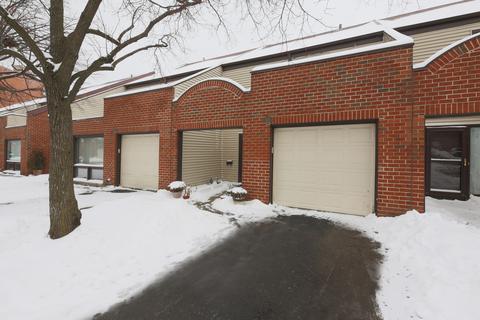 628 Naples Ct, Glenview, IL 60025 photo 2