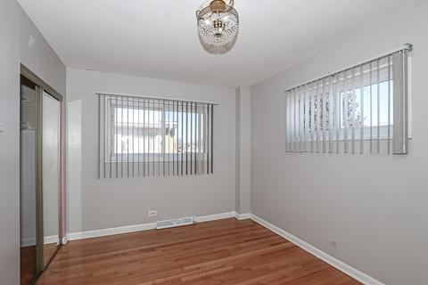 1452 Willow Ave, Des Plaines, IL 60016 photo 12