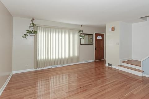 1452 Willow Ave, Des Plaines, IL 60016 photo 6