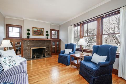 421 Evergreen St, Wheaton, IL 60187 photo 4