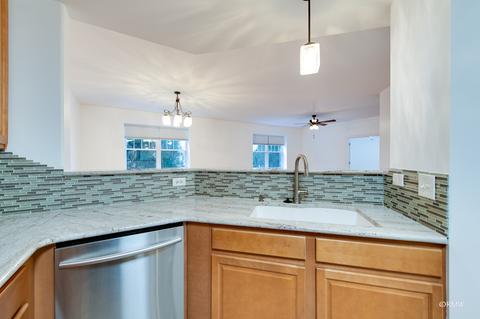 1 Itasca Pl #114, Itasca, IL 60143 photo 11