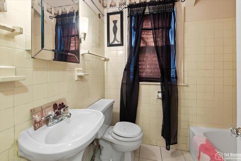 560 E 104th Pl, Chicago, IL 60628 photo 6