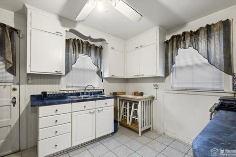 560 E 104th Pl, Chicago, IL 60628 photo 12