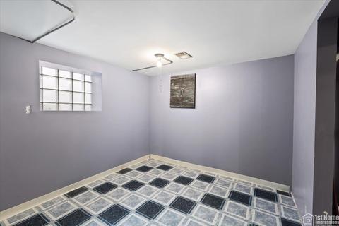 560 E 104th Pl, Chicago, IL 60628 photo 8