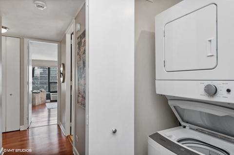 30 E Huron St #2104, Chicago, IL 60611 photo 13