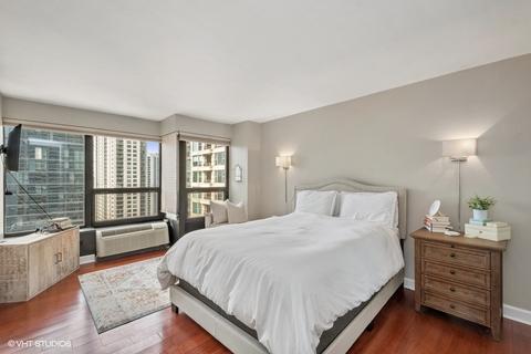 30 E Huron St #2104, Chicago, IL 60611 photo 7