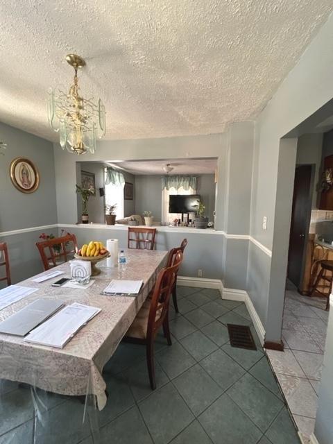 614 Chester Ave, Elgin, IL 60120 photo 6