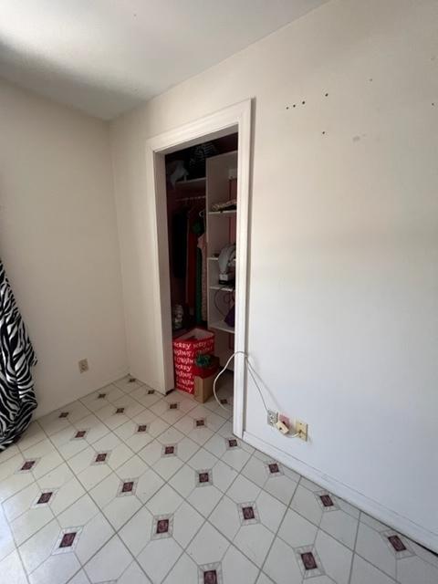 614 Chester Ave, Elgin, IL 60120 photo 11