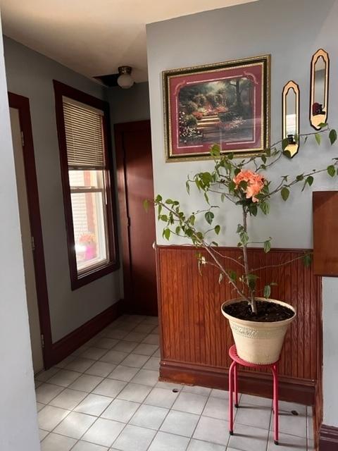 614 Chester Ave, Elgin, IL 60120 photo 4