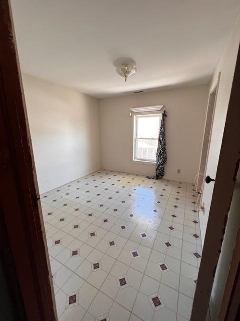 614 Chester Ave, Elgin, IL 60120 photo 16