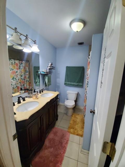 1032 Bruce Dr, Elgin, IL 60120 photo 8