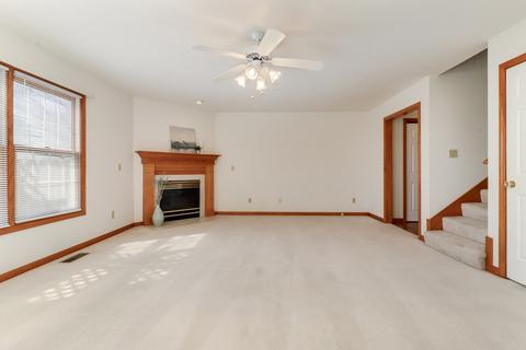 14 Everett Ct, Bloomington, IL 61705 photo 5