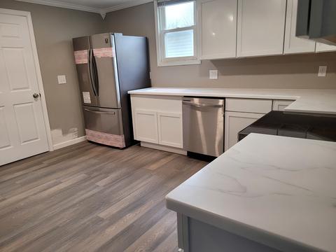 318 E 2nd St, El Paso, IL 61738 photo 4