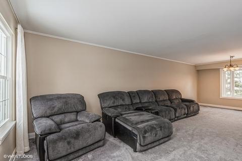 9 Starboard Ct, Third Lake, IL 60030 photo 2