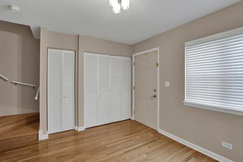 1148 E 46th St, Chicago, IL 60653 photo 22