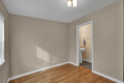 1148 E 46th St, Chicago, IL 60653 photo 21
