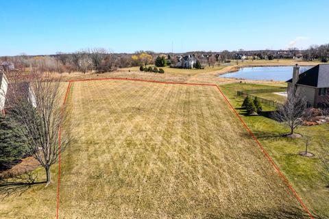11 N565 Hunter Trl, Elgin, IL 60124 photo 2