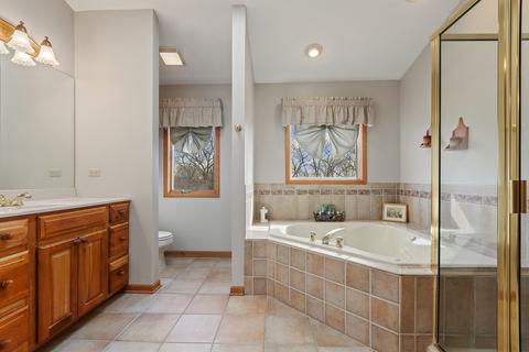 17001 Forest Ave, Oak Forest, IL 60452 photo 14