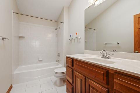 17001 Forest Ave, Oak Forest, IL 60452 photo 17