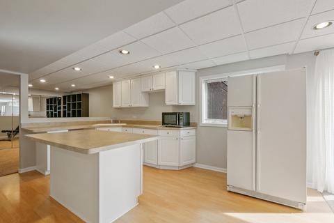 17001 Forest Ave, Oak Forest, IL 60452 photo 22