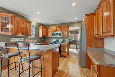 17001 Forest Ave, Oak Forest, IL 60452 photo 6