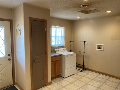 110 E Caroline St, Spring Valley, IL 61362 photo 14