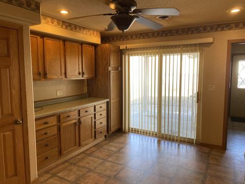 110 E Caroline St, Spring Valley, IL 61362 photo 5