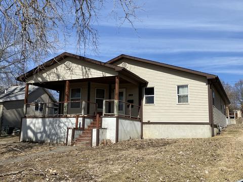 110 E Caroline St, Spring Valley, IL 61362 photo 1