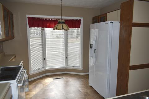 697 E 2nd St, El Paso, IL 61738 photo 8