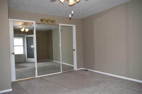 697 E 2nd St, El Paso, IL 61738 photo 13