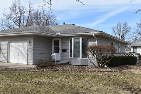 697 E 2nd St, El Paso, IL 61738 photo 1