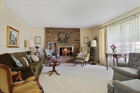 1912 Owens Dr, Bloomington, IL 61701 photo 6