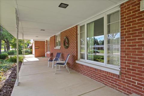 1912 Owens Dr, Bloomington, IL 61701 photo 3