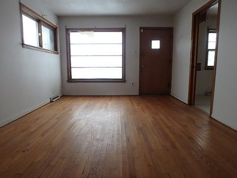 725 E 155th Ct, Phoenix, IL 60426 photo 3