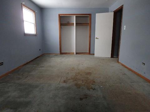725 E 155th Ct, Phoenix, IL 60426 photo 17
