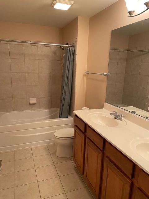 202 Laurel Ave, Des Plaines, IL 60016 photo 13