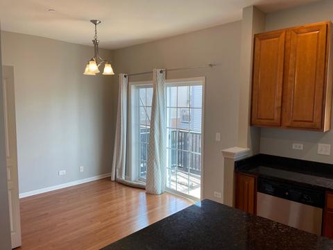 202 Laurel Ave, Des Plaines, IL 60016 photo 4
