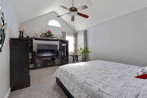 367 Cedar Ct, Carol Stream, IL 60188 photo 15