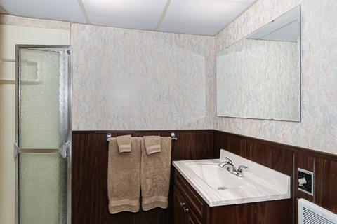 150 N Westgate Rd, Des Plaines, IL 60016 photo 17