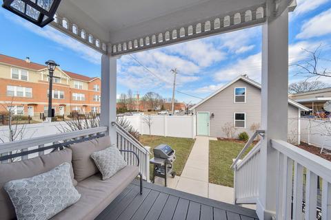 129 N West St, Wheaton, IL 60187 photo 25