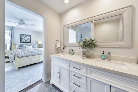 129 N West St, Wheaton, IL 60187 photo 21