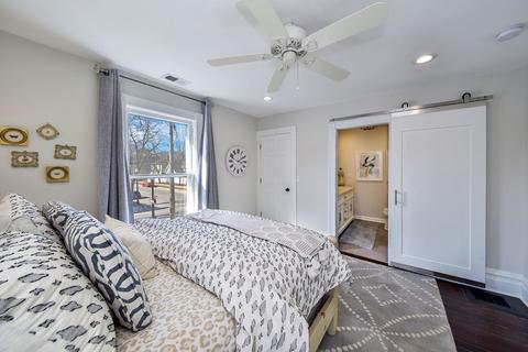129 N West St, Wheaton, IL 60187 photo 19