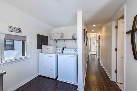 129 N West St, Wheaton, IL 60187 photo 16