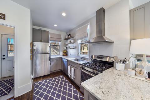 129 N West St, Wheaton, IL 60187 photo 9