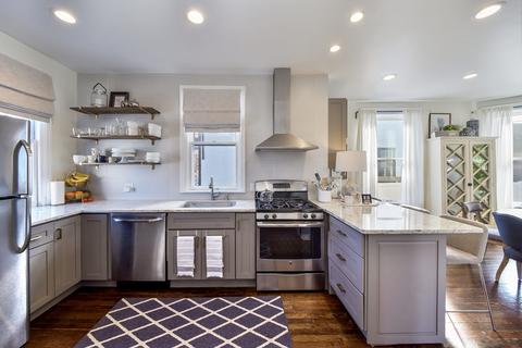 129 N West St, Wheaton, IL 60187 photo 10